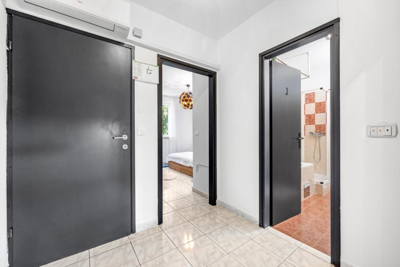 פומר Romeo&Julia- Newly Refurbished Apartment Near Medulin מראה חיצוני תמונה