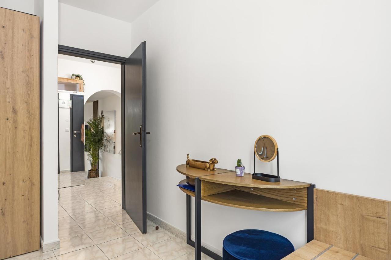 פומר Romeo&Julia- Newly Refurbished Apartment Near Medulin מראה חיצוני תמונה