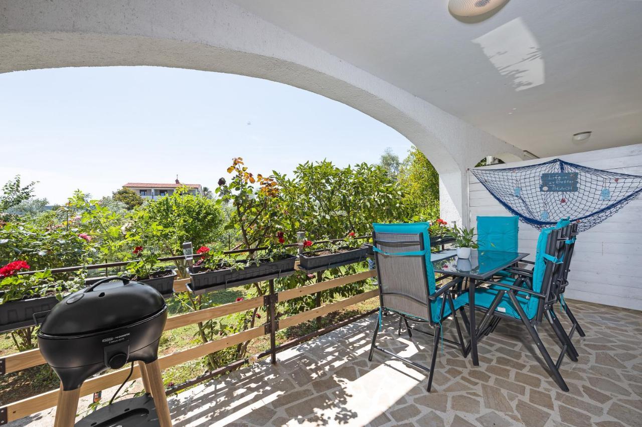 פומר Romeo&Julia- Newly Refurbished Apartment Near Medulin מראה חיצוני תמונה