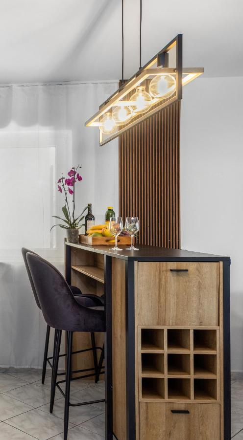 פומר Romeo&Julia- Newly Refurbished Apartment Near Medulin מראה חיצוני תמונה