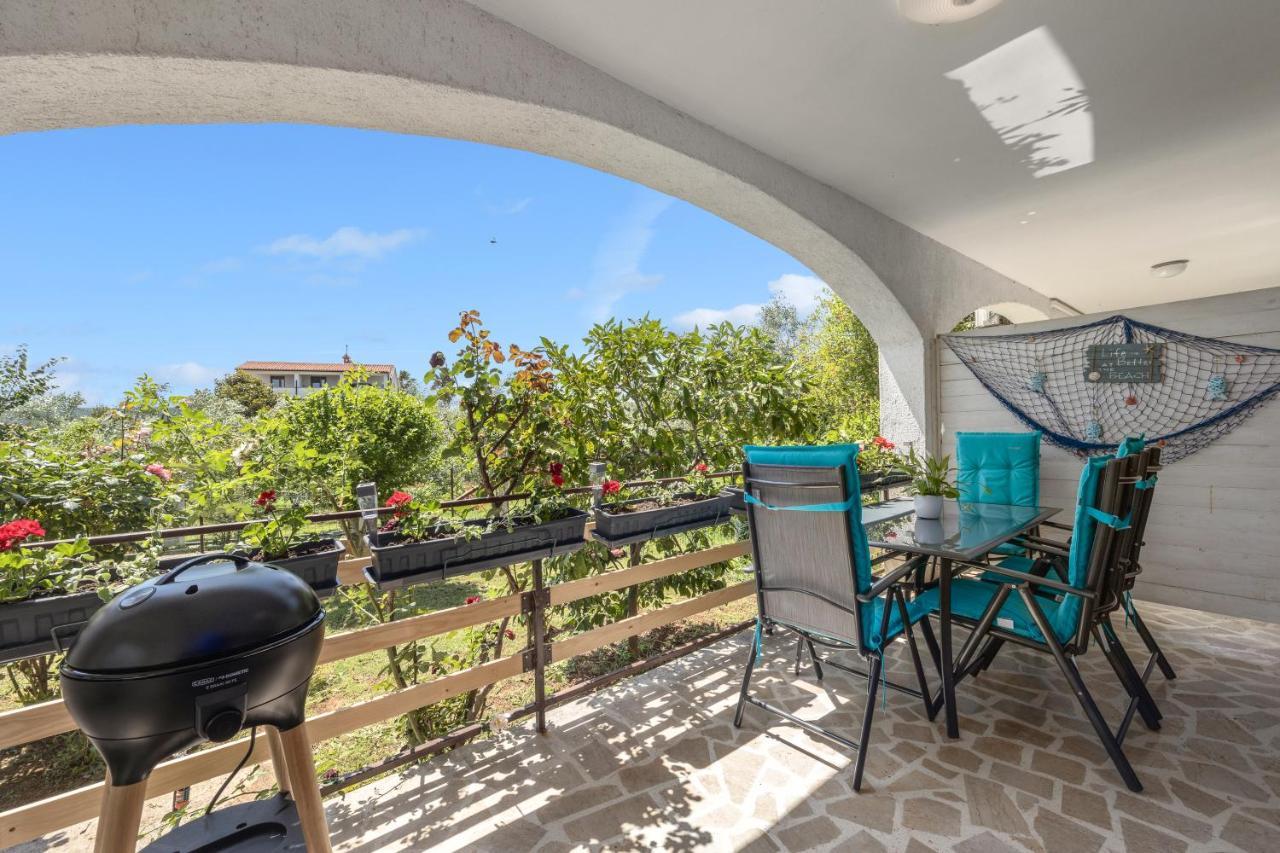 פומר Romeo&Julia- Newly Refurbished Apartment Near Medulin מראה חיצוני תמונה