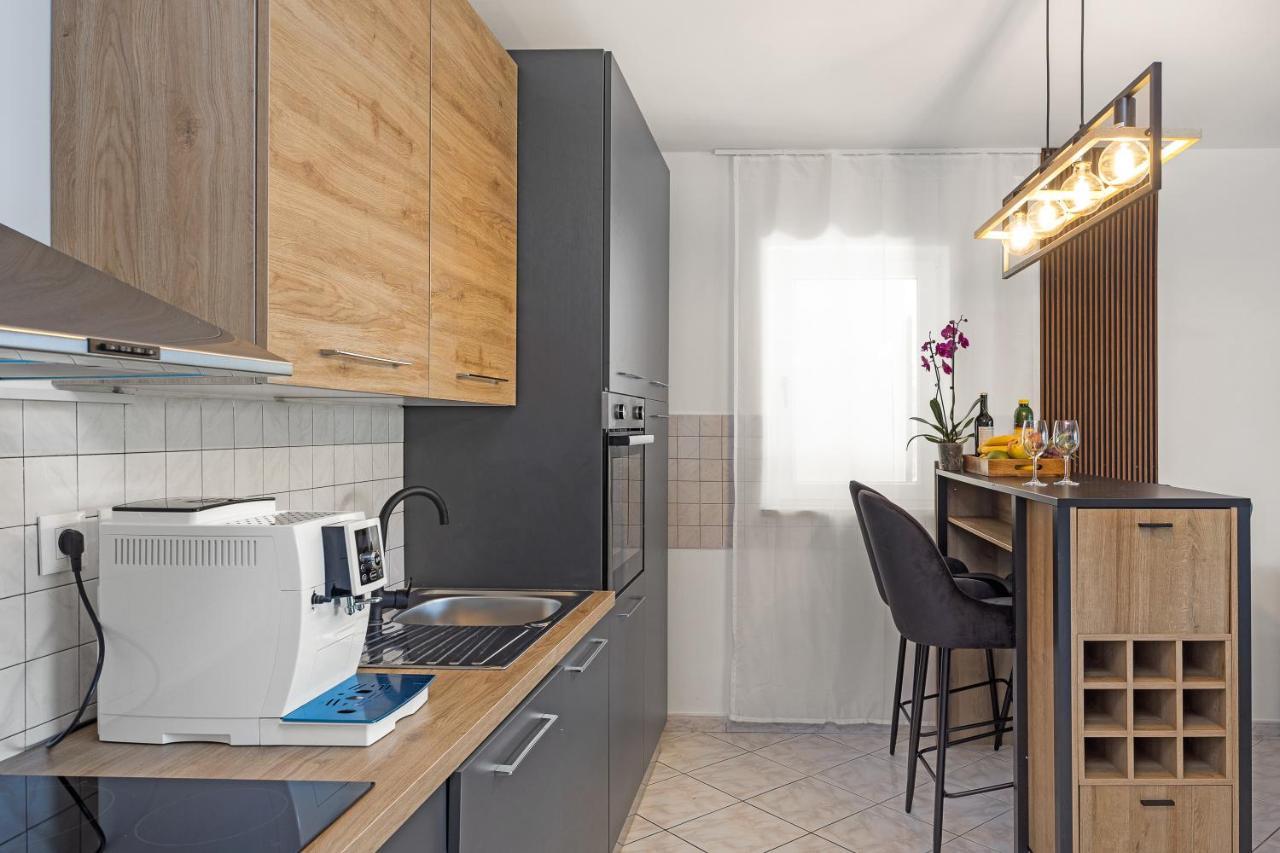 פומר Romeo&Julia- Newly Refurbished Apartment Near Medulin מראה חיצוני תמונה