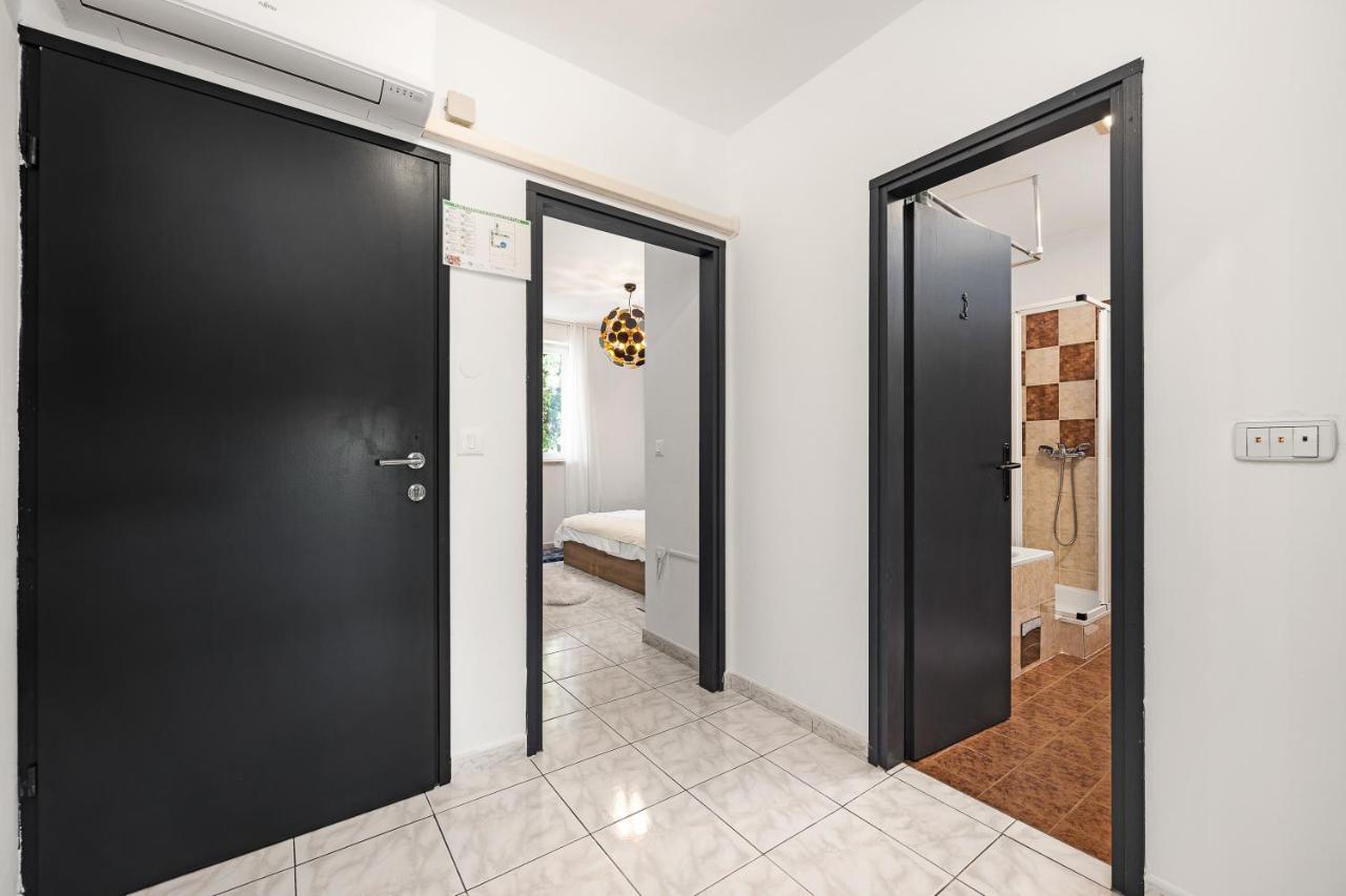 פומר Romeo&Julia- Newly Refurbished Apartment Near Medulin מראה חיצוני תמונה