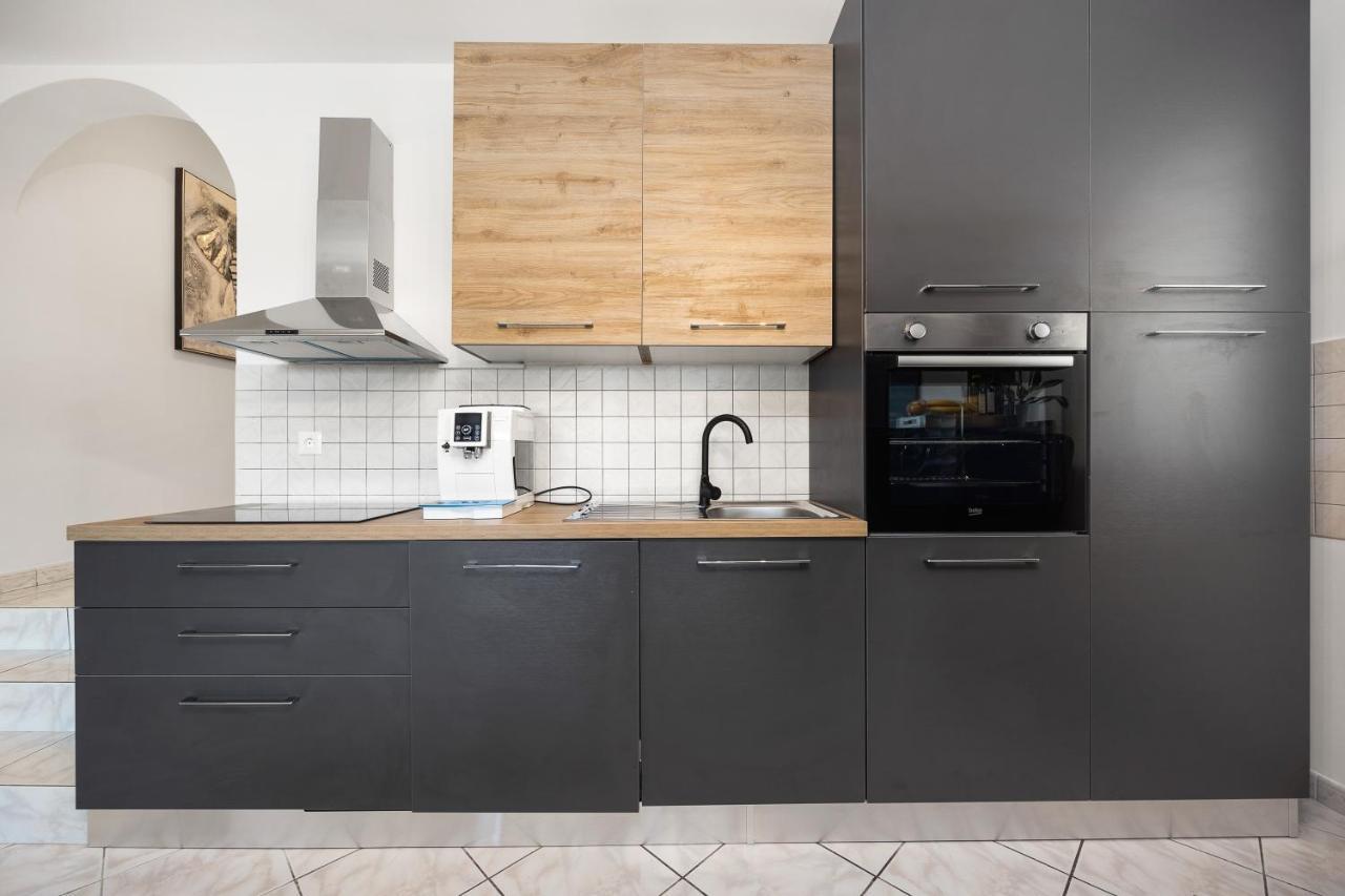 פומר Romeo&Julia- Newly Refurbished Apartment Near Medulin מראה חיצוני תמונה